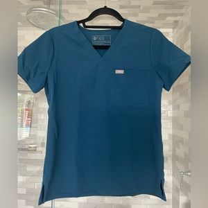 FIGS Catarina One-Pocket Scrub Top size XS petite